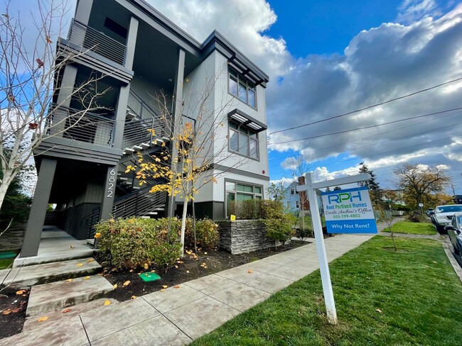 Building Photo - Fantastic 2 Bed 1 Bath - N. Portland - Arb...