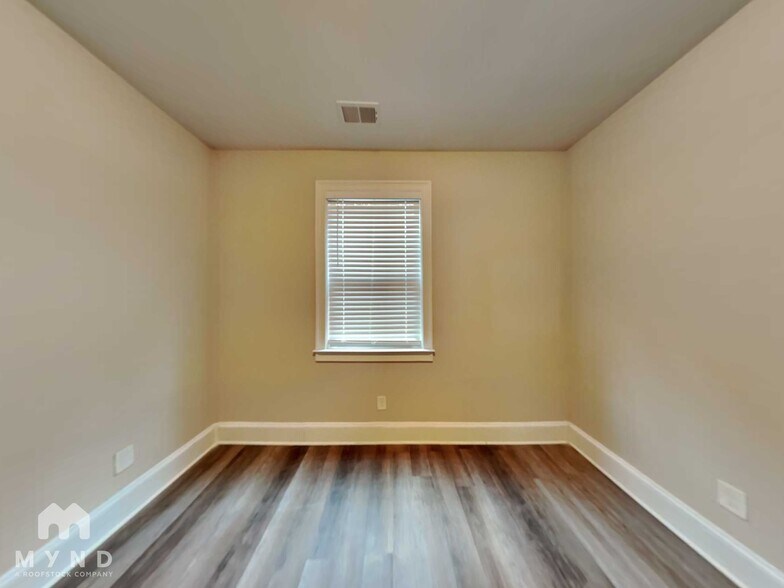 Building Photo - 8060 Snapwell Dr