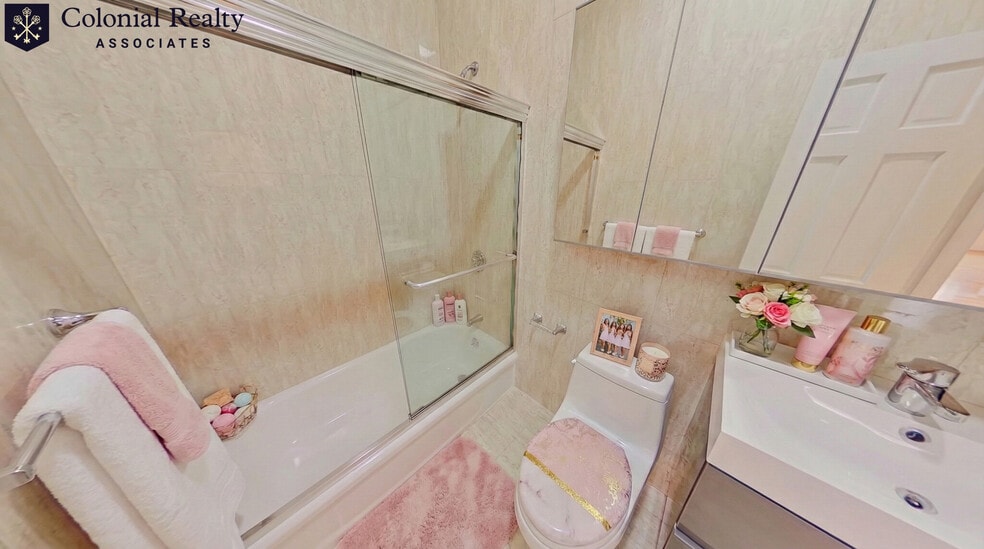 Building Photo - 25 St Marys Ct