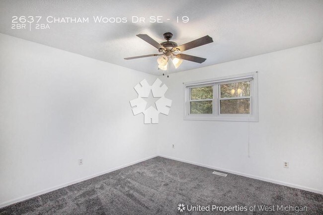 Building Photo - 2637 Chatham Woods Dr SE