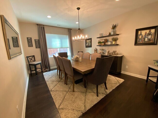 Building Photo - Spacious 5-Bedroom Luxury Home with Entertainer’s Backyard Oasis