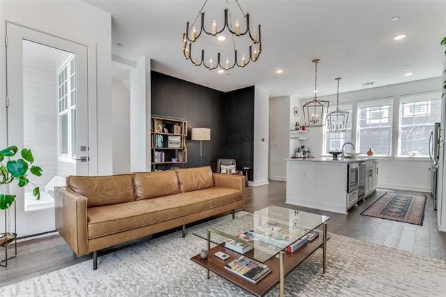 Building Photo - 645 N Tyler St