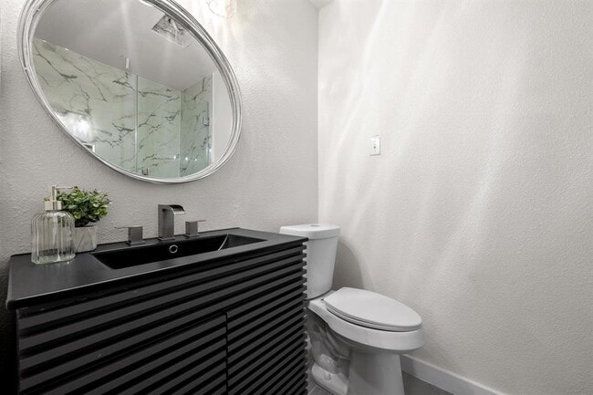 Building Photo - 7002 Teaberry Dr