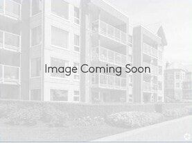 Building Photo - 15840 Marshfield Ave