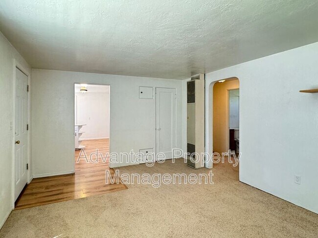 Building Photo - 2353 NW Fillmore Ave