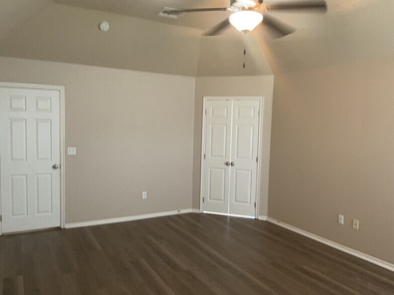 Building Photo - 4560 S 204th E Ave