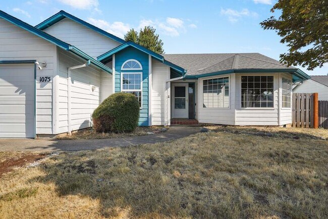 Building Photo - 1075 Mildred Ln SE