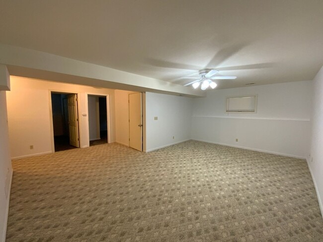 Building Photo - 203-203 Briarcrest Ct