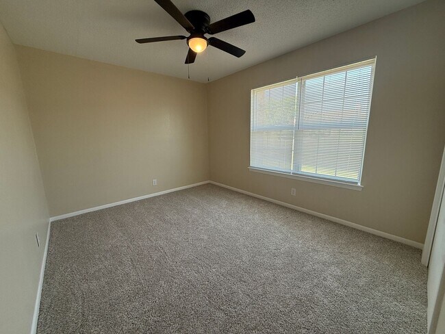 Building Photo - 4-Bedroom House for Rent in Killeen
