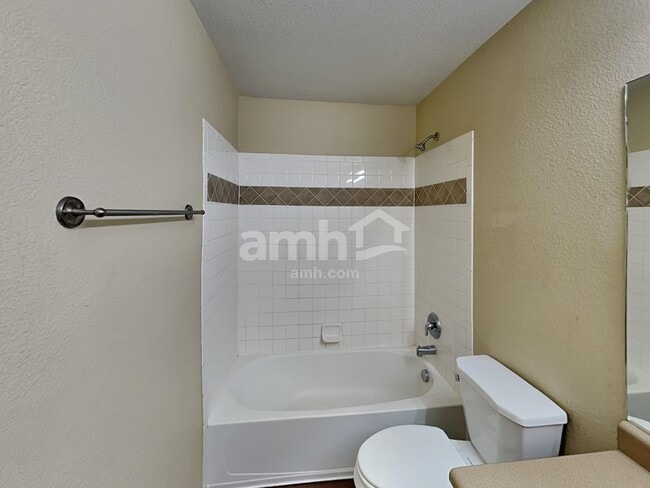 Building Photo - 10175 Fraser St