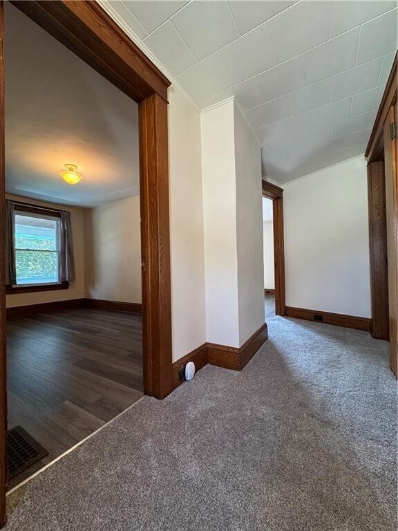 Building Photo - 129 Oakwood Ave