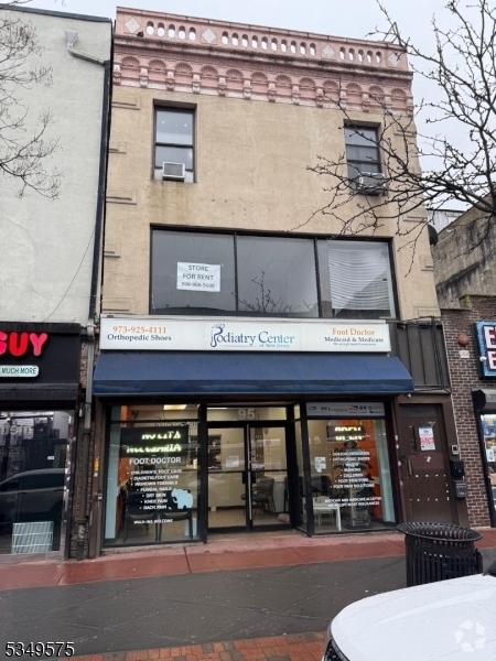 Building Photo - 95 Broad St