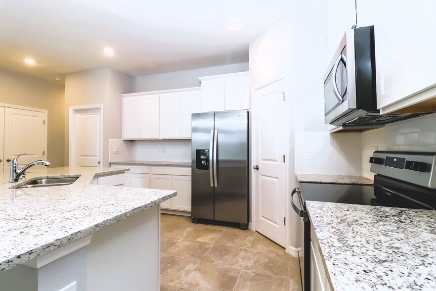 Building Photo - 31210 Mango Fade Wy