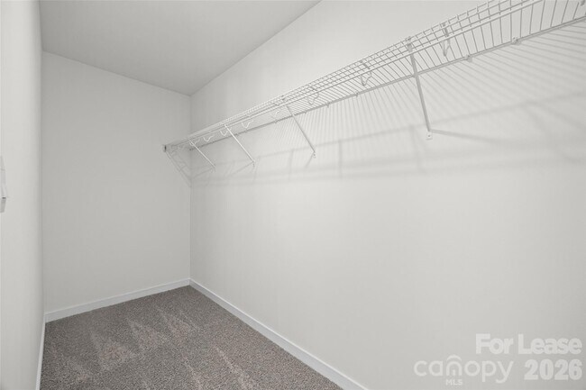 Building Photo - 541 Mahogany Rd