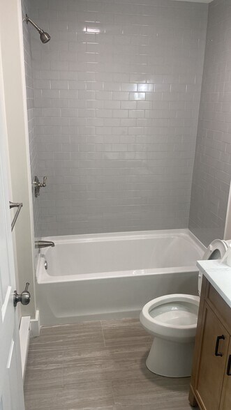 Bathroom - 60 Westville St