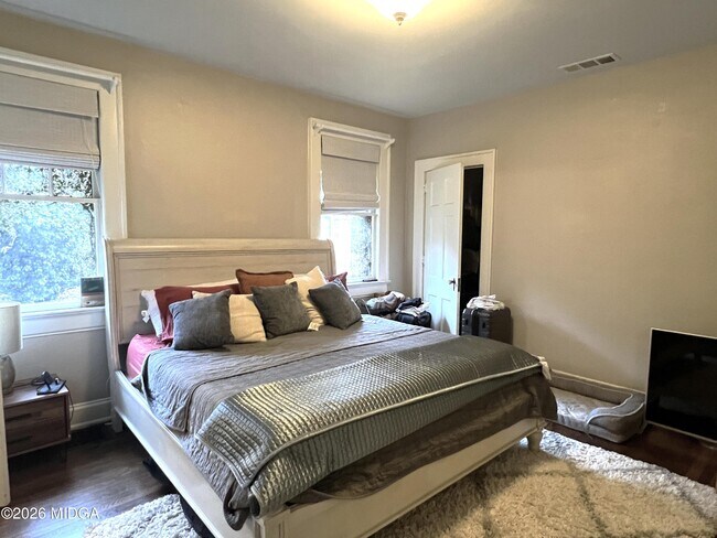 Building Photo - 171 Calloway Dr