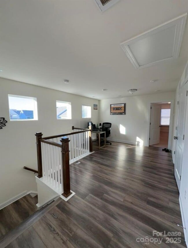 Building Photo - 6330 Keeton Ln