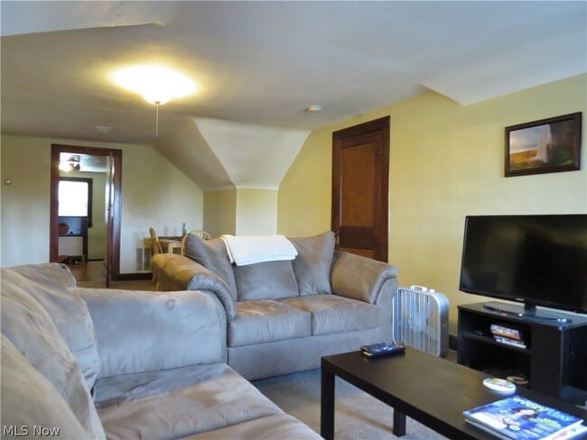 Building Photo - 13513 Clifton Blvd