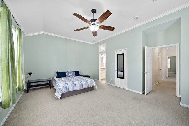 Building Photo - 90 McGowen St