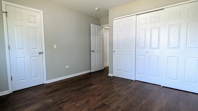 Building Photo - 2380 Discovery Dr