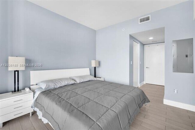 Building Photo - 2602 Halladale cu-T3105