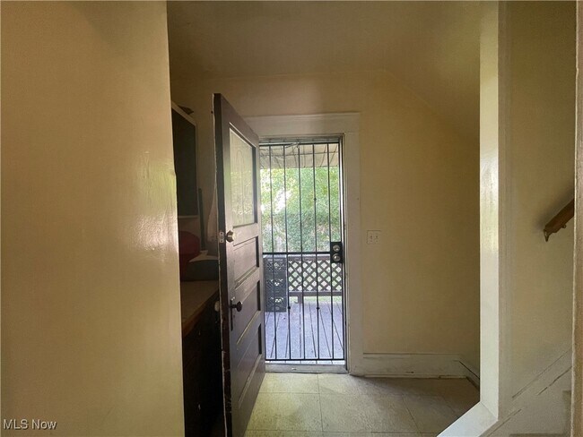 Building Photo - 843 Rondel Rd