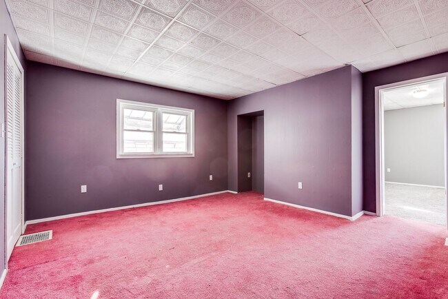 Building Photo - AVAILABLE NOW! 3 bed, 2 bath AMAZING House in Allentown!!!