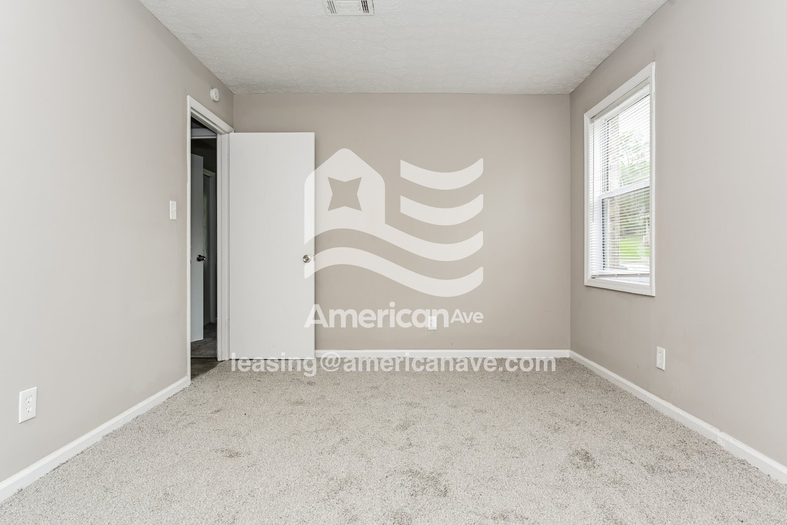 Building Photo - 411 Petunia Ave