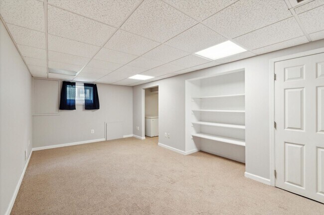 Building Photo - Single Family Home for Rent in Downingtown School District!