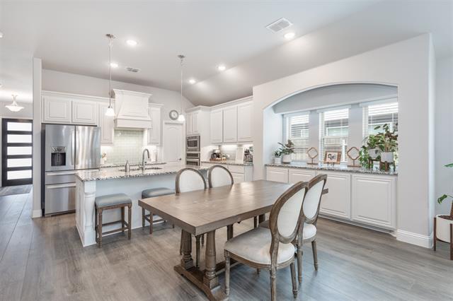 Building Photo - 204 Garden Grove Dr