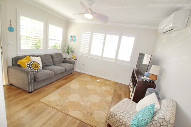 Building Photo - Nicely Remodeled and Furnished 2 Bed 2 Bat...