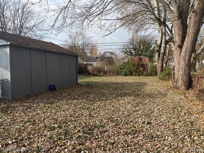 Building Photo - 21431 La Salle Blvd