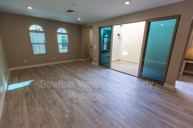 Building Photo - 3855 S McQueen Rd