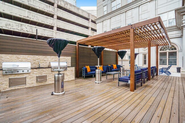 Building Photo - 199 14th St NE