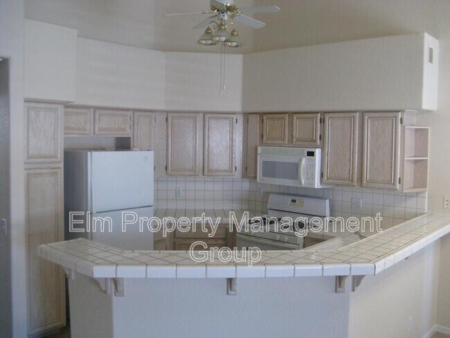 Building Photo - 5225 W Reno Ave