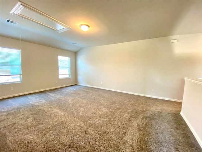 Building Photo - 1800 Canyon Ln