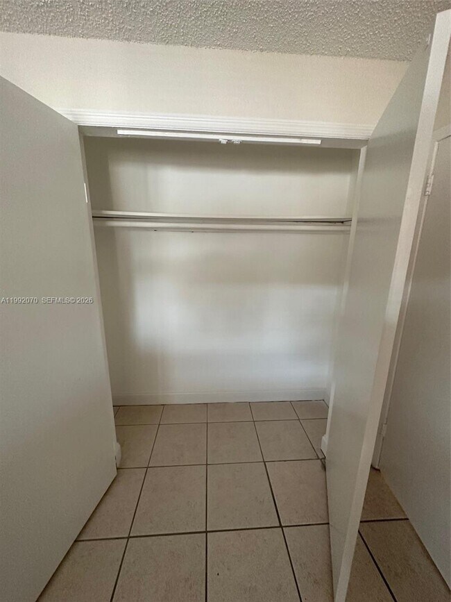 Building Photo - 2775 Taft St