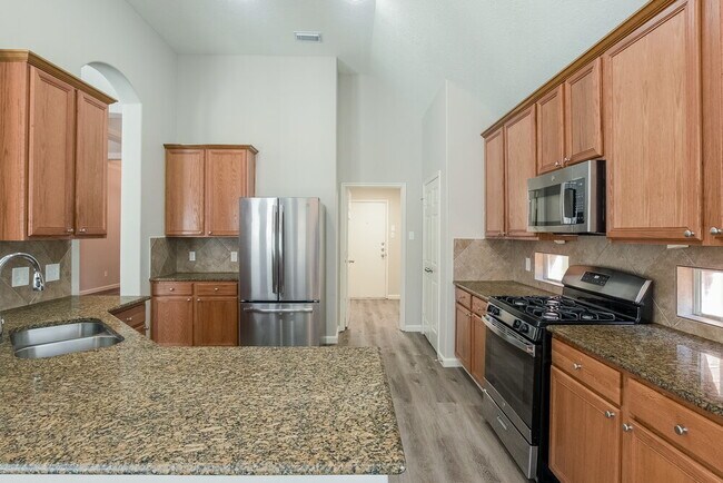 Building Photo - 13406 Lake Passage Ln
