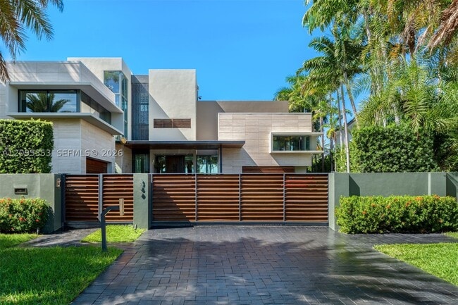 Building Photo - 360 Harbor Dr