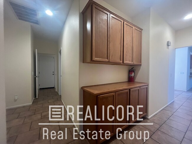 Building Photo - 11824 Greenbluff Way