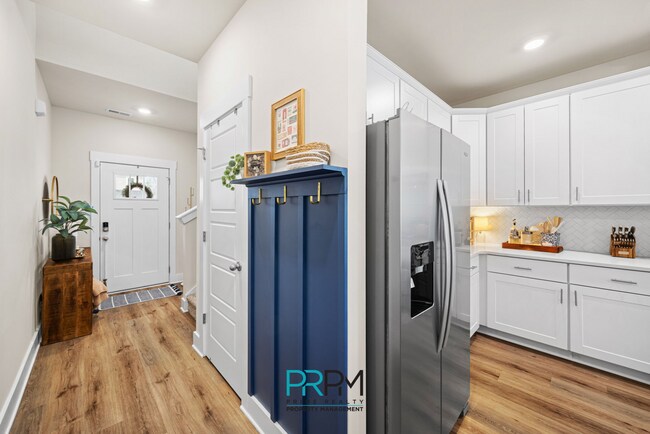 Building Photo - 63 Galley Ln