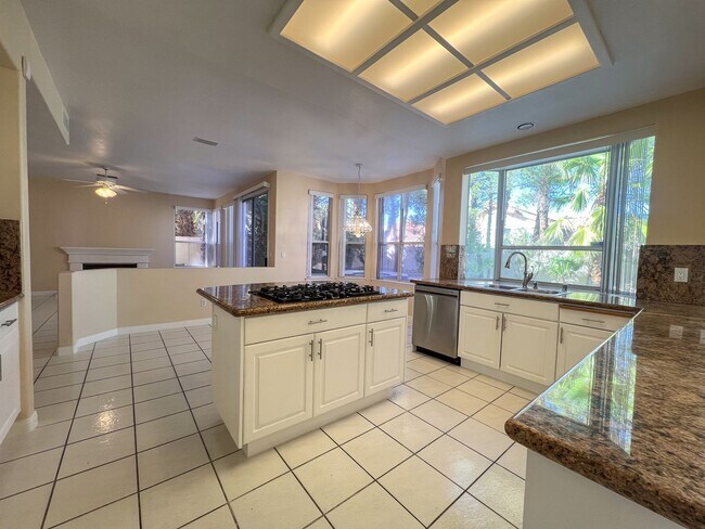 Building Photo - Pool Home in Gated Community