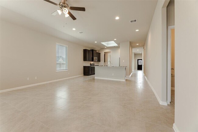 Building Photo - 503 Spring Flower Ct