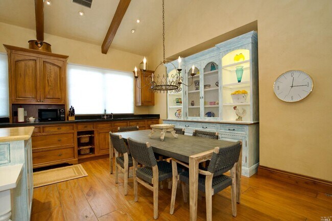 Building Photo - 1571 Silver Trail