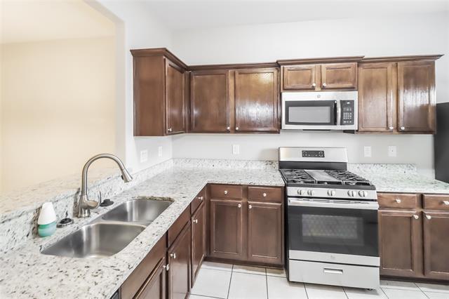 Building Photo - 321 Misty Mountain Dr