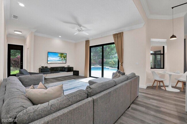 Building Photo - 4 br, 3 bath House - 5718 NW 50th Dr