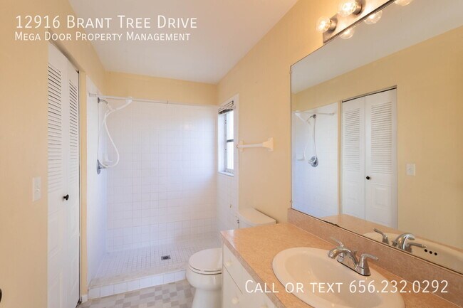 Building Photo - 12916 Brant Tree Dr