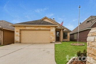 Building Photo - 103 Lullaby Ln