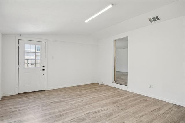 Building Photo - 303 N Delphine St