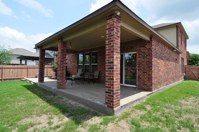 Building Photo - Great home on corner lot in Retreat at Tec...